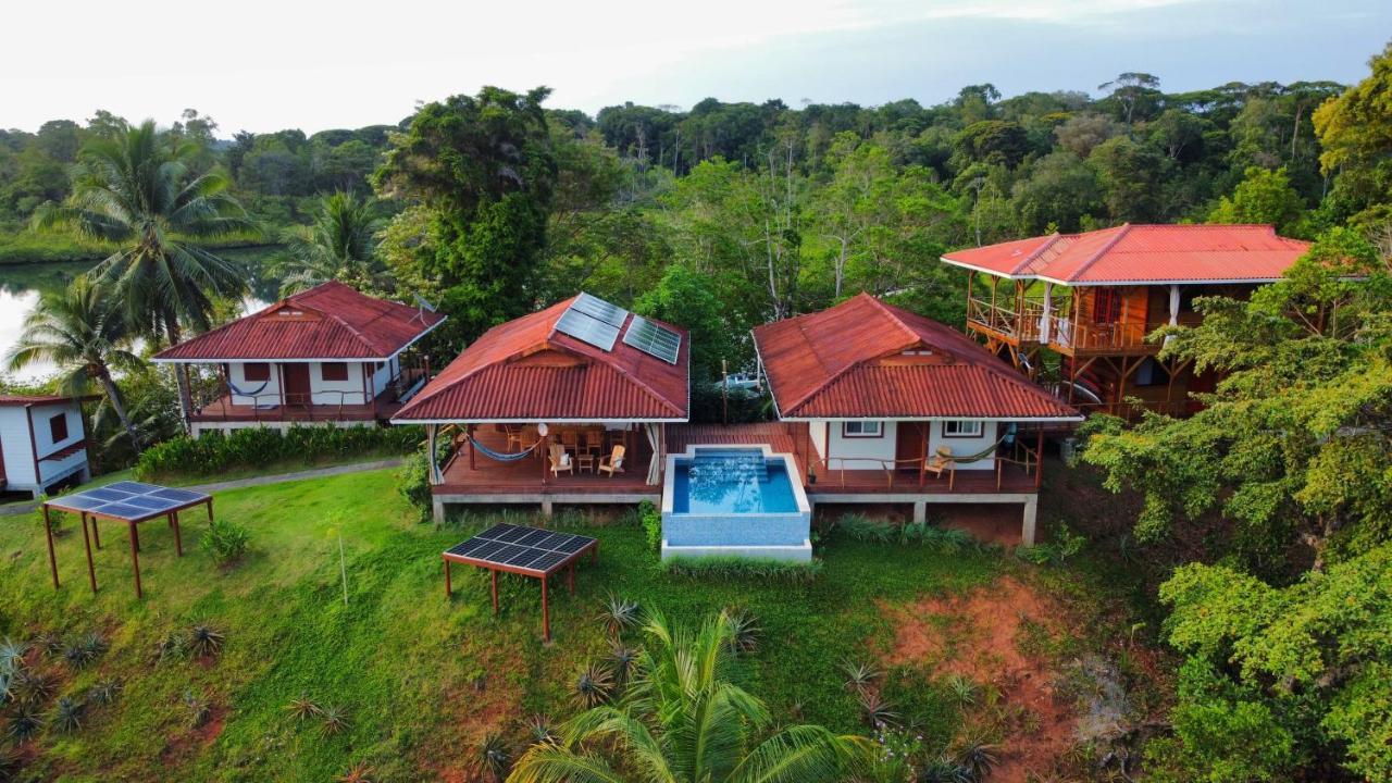 Casa Marlin Bed and Breakfast Bocas del Toro Exterior foto